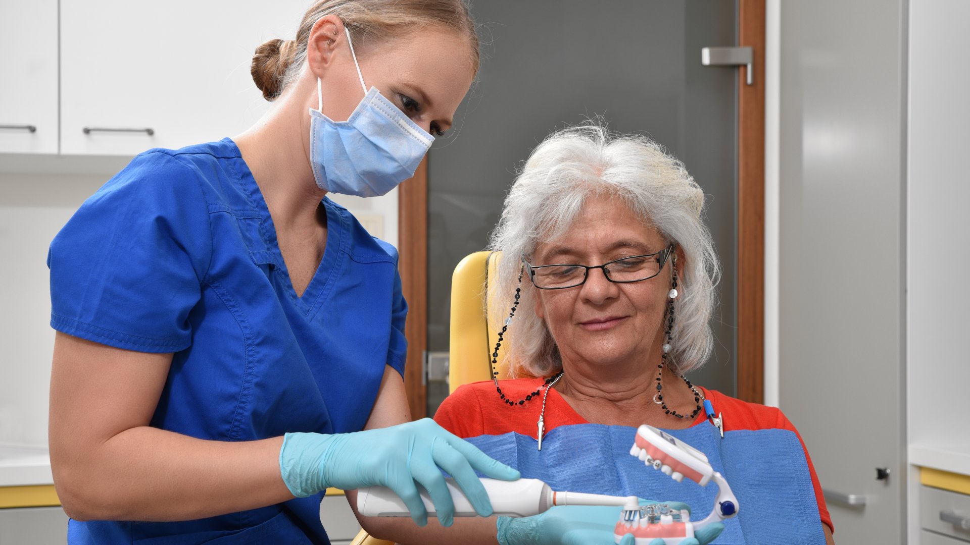 Dentálhigiéniai kezelések Dentálhigiéniai kezeléssel a megelőzésért | PureDental