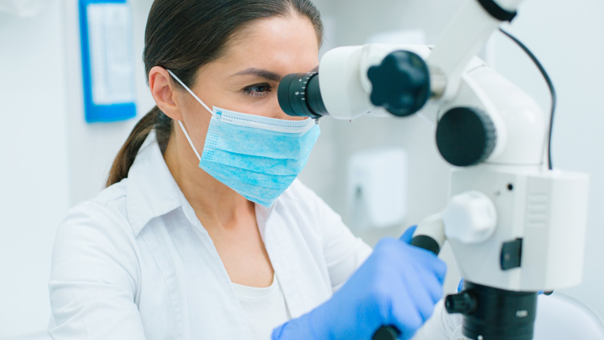 A mikroszkópos gyökérkezelés hatékonysága A mikroszkópos gyökérkezelés előnyei