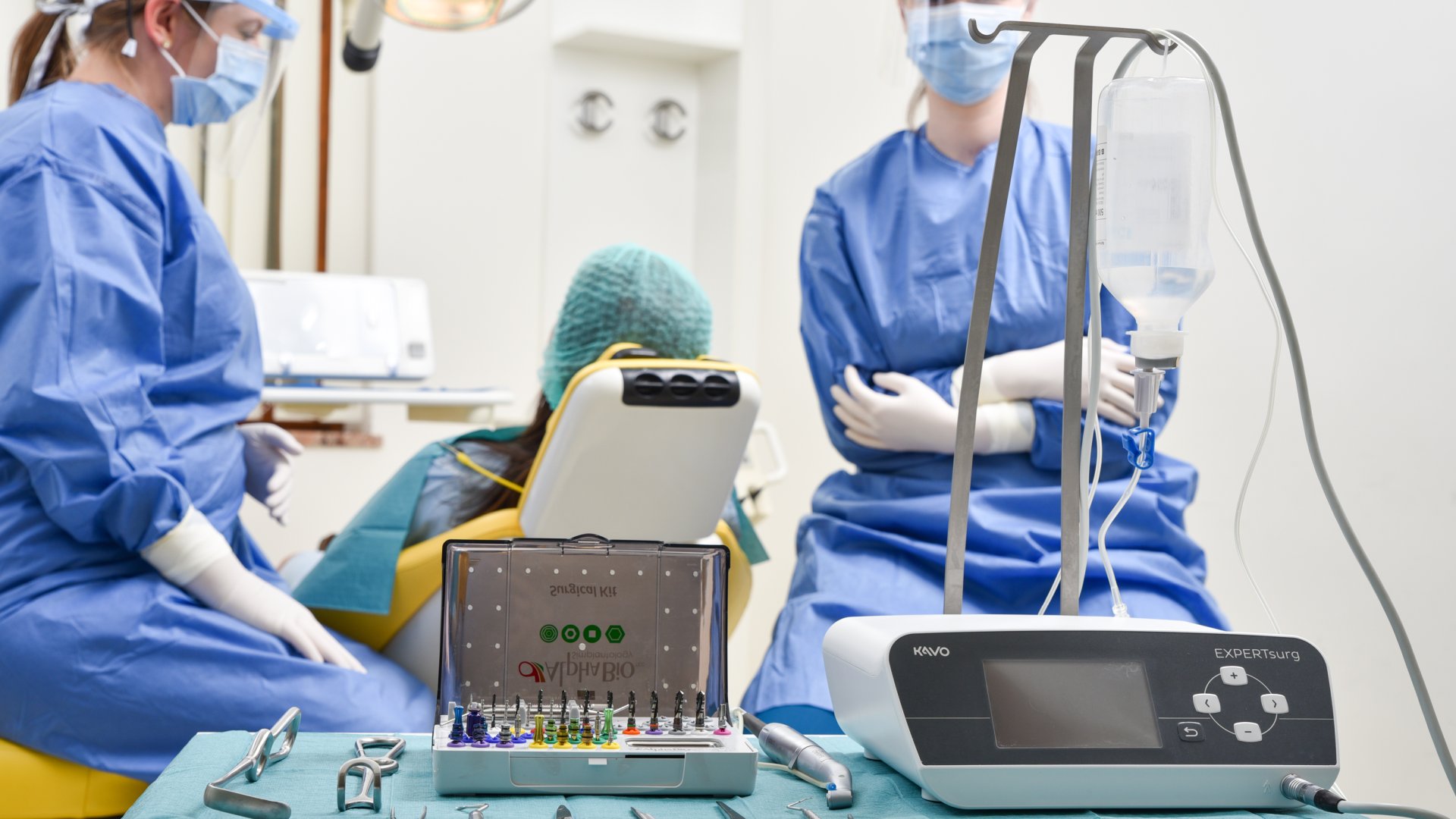 Fogimplantátum beültetés: Fájdalmas-e? Tudjon meg mindent!