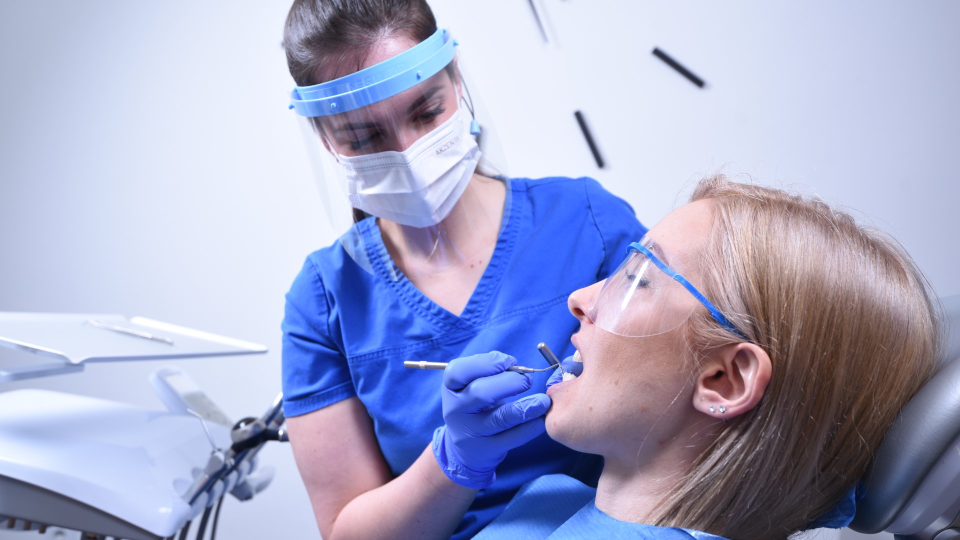 Ezért szabaduljunk meg mielőbb a fogkőtől! | PureDental Fogászat Fogkő eltávolítás fontossága