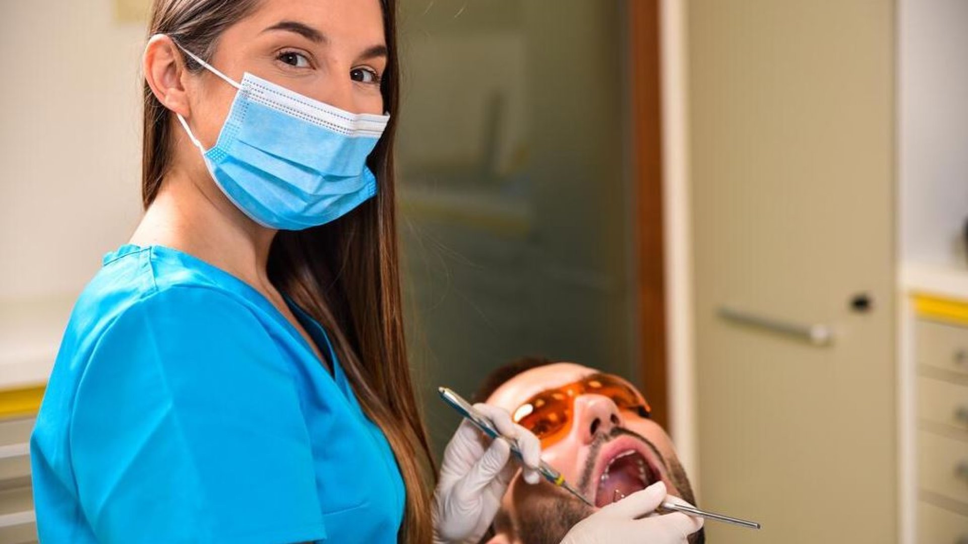 Emergency dentistry in Budapest immediately