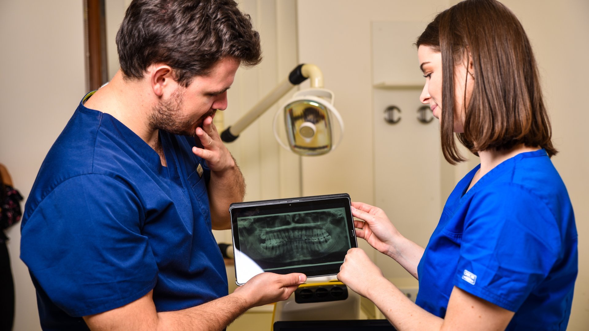 Dentistry without pain? PureDental helps you avoid unpleasant experiences.