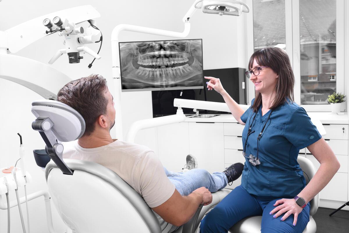 Dental implantation cost