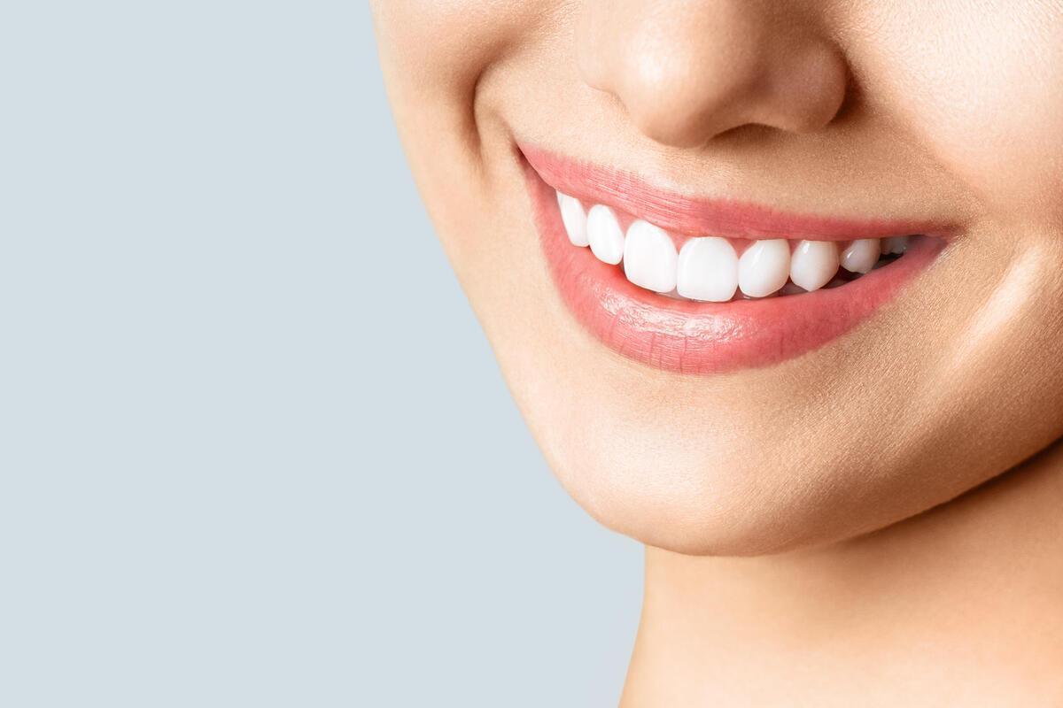 Aesthetic dental treatments